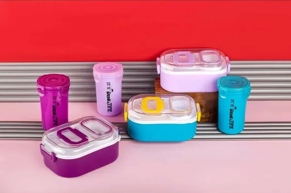 Multicolor_Plastic_Kids_Lunch_Box_And_Bottle_Pack_Of_2