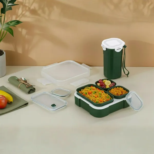 Green_Plastic_3_Compartment_Lunch_Box_With_Water_Bottle