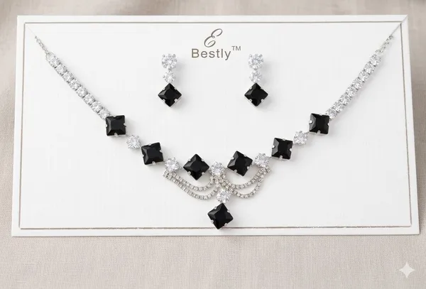 PRINCES_STYLE_AD_NECKLACE