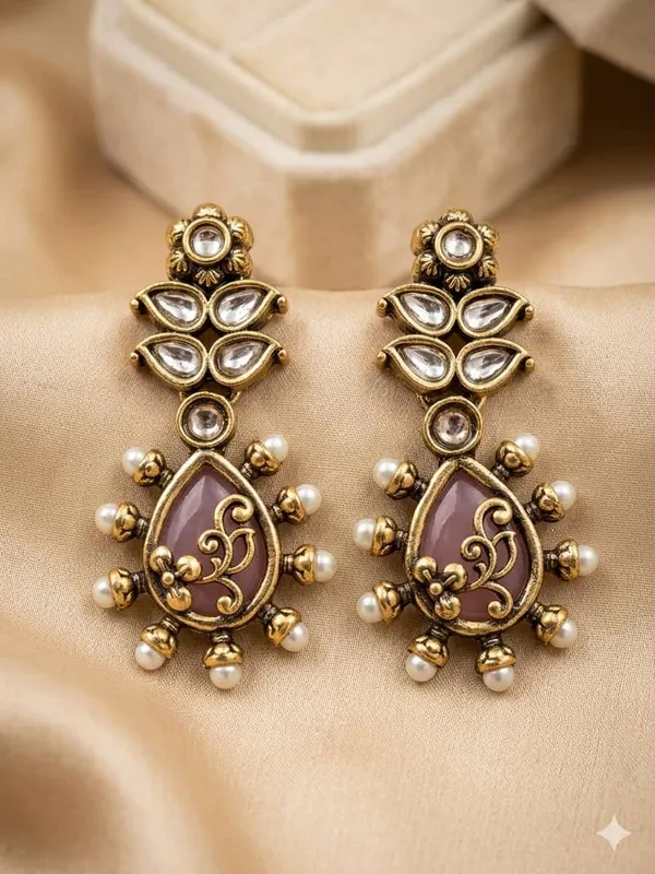 ANTIQUE_GOLD_PLATED_CHANDELIER_EARRINGS