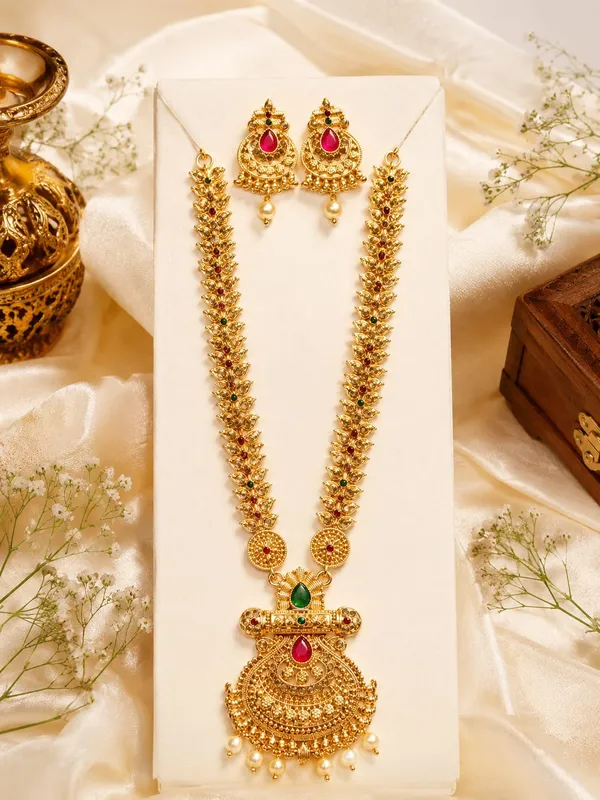 GOLD_PLATED_NECKLACE_AND_EARRING_SET