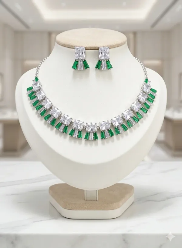 EMERALD_AND_DIAMOND_NECKLACE_AND_EARRING
