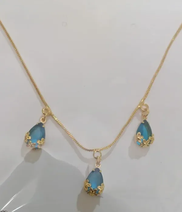 SKY_BLUE_TEARDROP_NECKLACE
