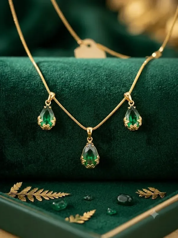 EMERALD_TEARDROP_NECKLACE