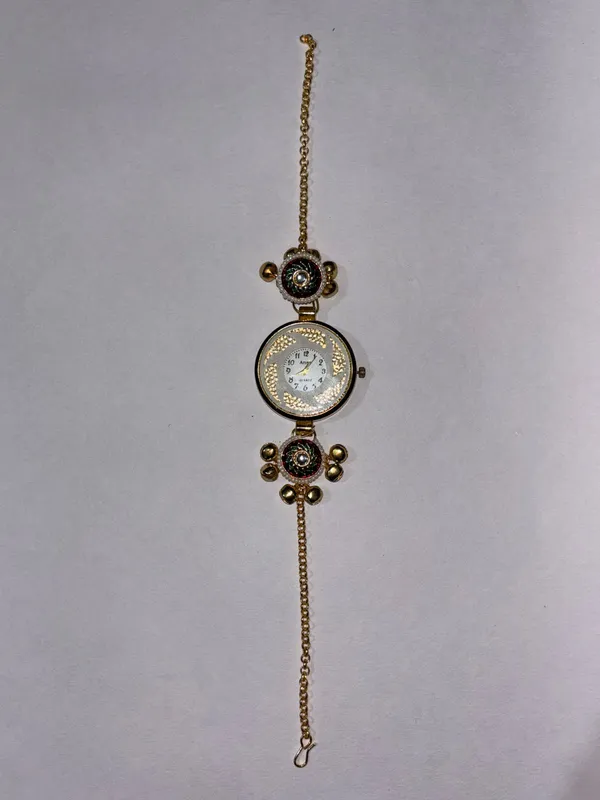 Gold_Tone_Analog_Chain_Bracelet_Watch_for_Women