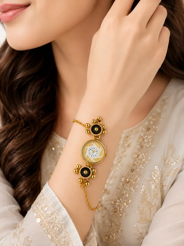 Gold_Alloy_Analog_Floral_Bracelet_Watch_For_Women