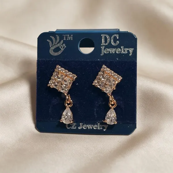 Gold_Alloy_Crystal_Dangle_Earrings_For_Women