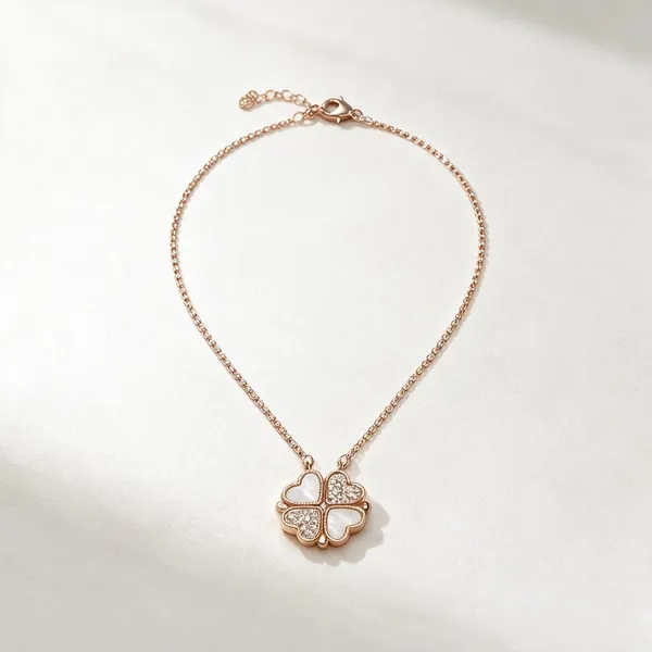 Rose_Gold_Alloy_Crystal_Clover_Heart_Pendant_Necklace_For_Women