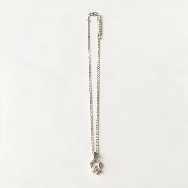 Silver_Alloy_Floral_Circular_Pendant_Necklace_For_Women