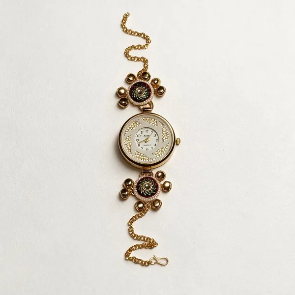 Gold_Alloy_Analog_Floral_Bracelet_Watch_For_Women
