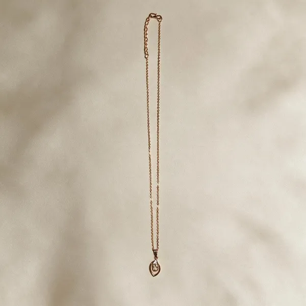 Silver_Alloy_Teardrop_Pendant_Necklace_For_Women