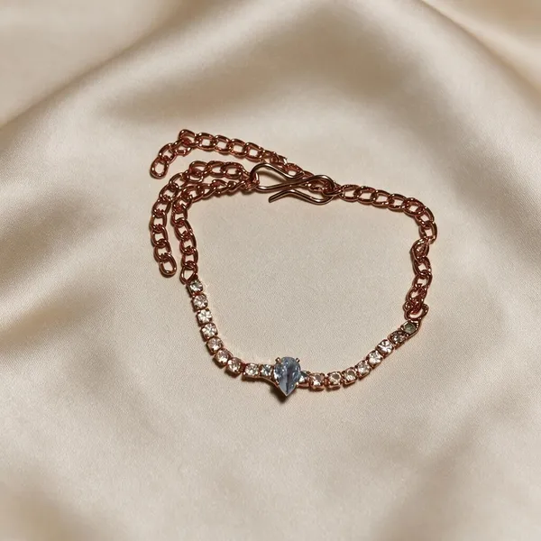 Rose_Gold_Alloy_Crystal_Blue_Heart_Charm_Bracelet_For_Women