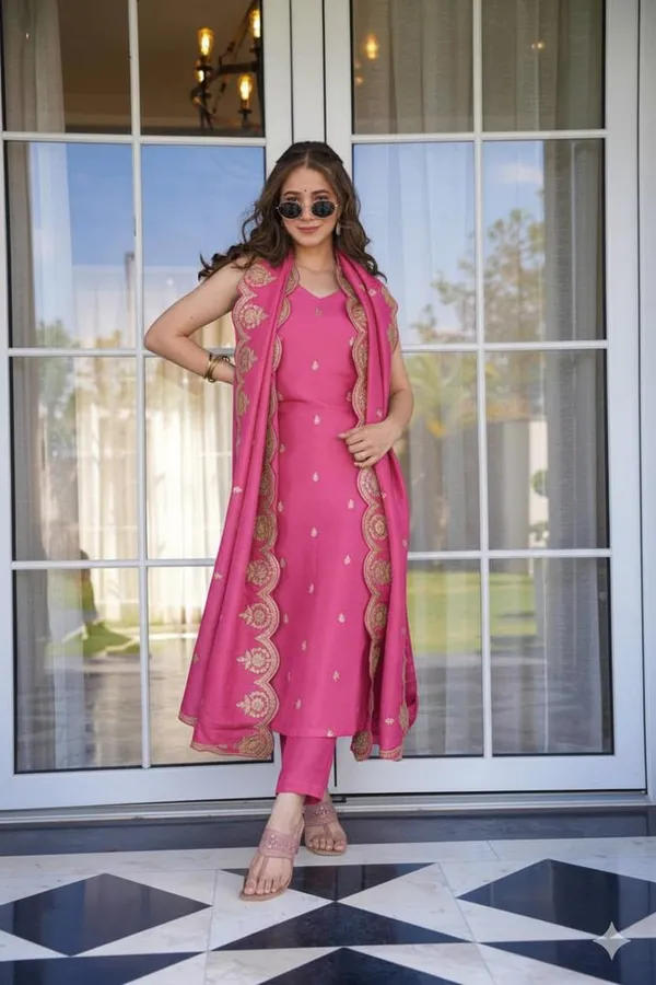 Pink_Chanderi_Silk_Straight_Printed_Kurta_Set_For_Women