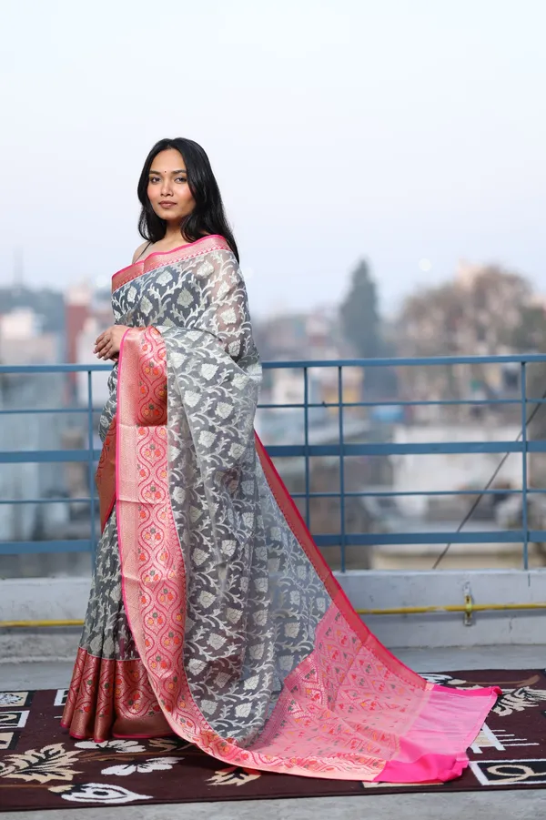 Grey_Silk_Organza_Floral_Print_Pink_Border_Saree_For_Women
