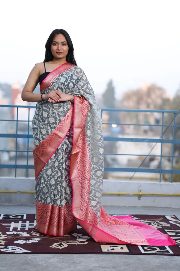 Grey_Silk_Organza_Floral_Print_Pink_Border_Saree_For_Women
