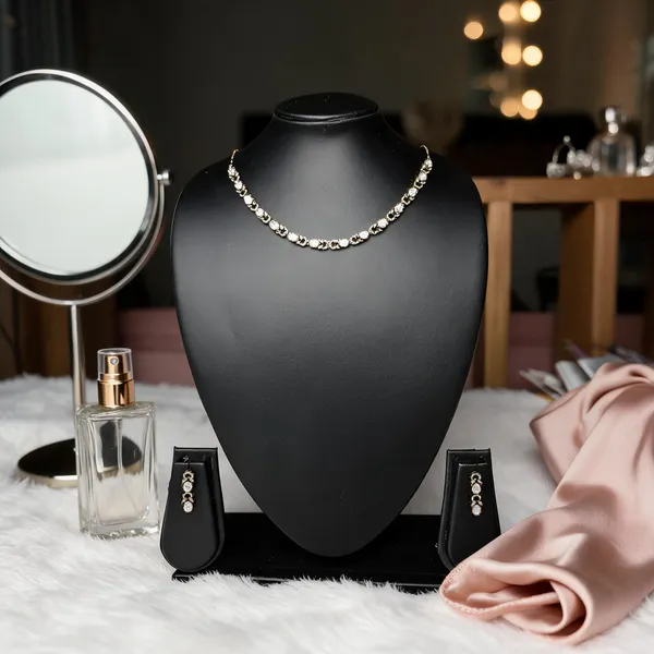Silver_Brass_Crystal_Necklace_Set_For_Women