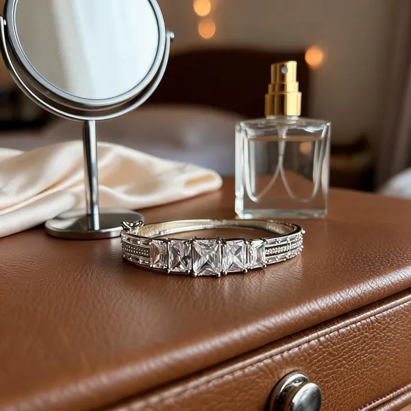 Silver_Brass_Crystal_Bracelet_For_Women
