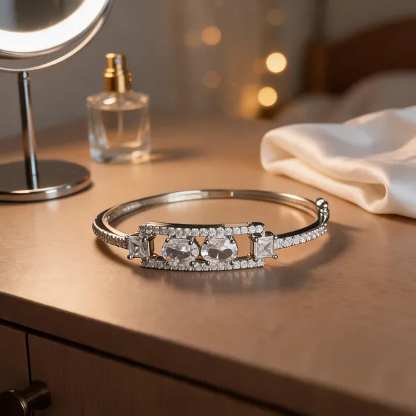Silver_Brass_Stone_Studded_Bracelet_For_Women