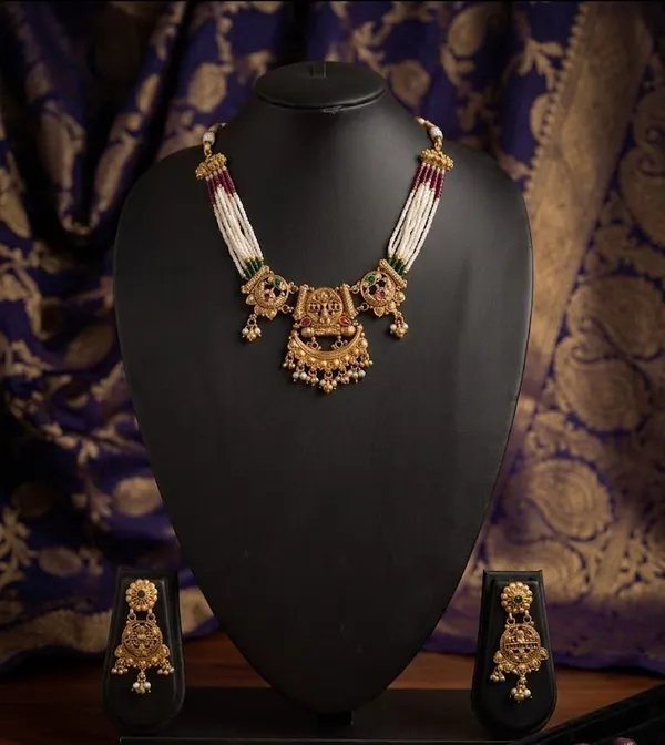 Golden_Brass_Traditional_Necklace_Set_For_Women
