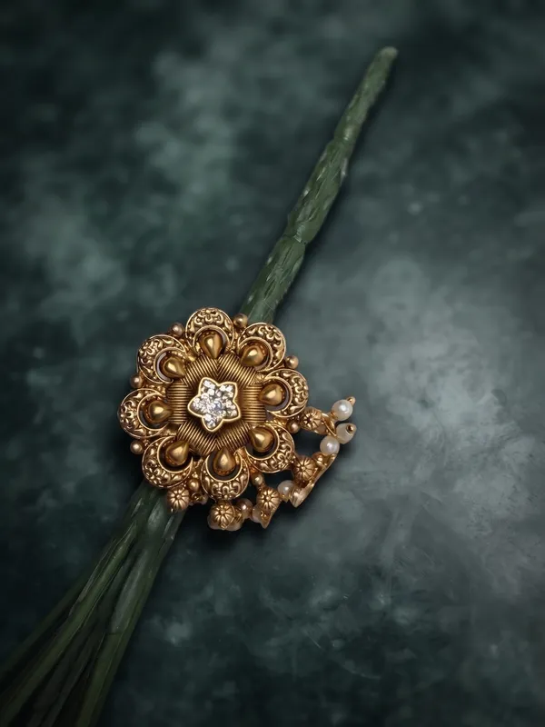 Golden_Brass_Floral_Embellished_Ring_For_Women