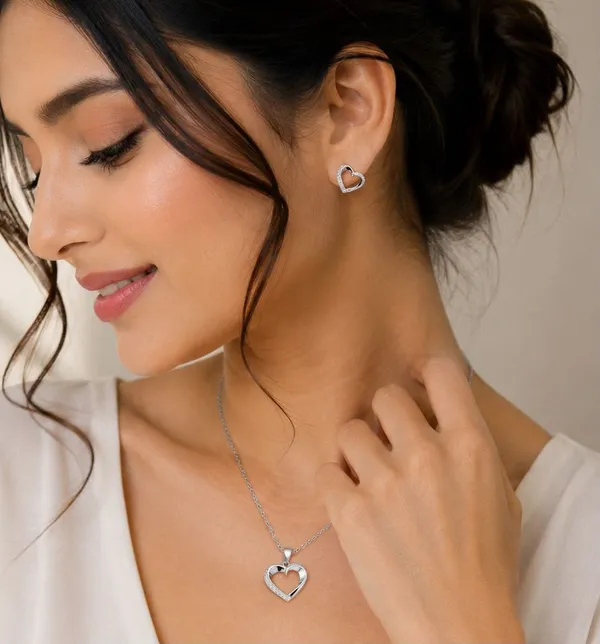 Silver_92.5_Heart_Pendant_Necklace_And_Earrings_Set_For_Women