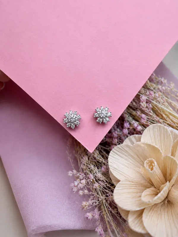 Silver_92.5_Floral_Stone_Stud_Earrings_For_Women