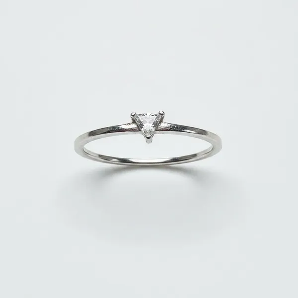 Silver_Triangular_Stone_Ring_For_Women