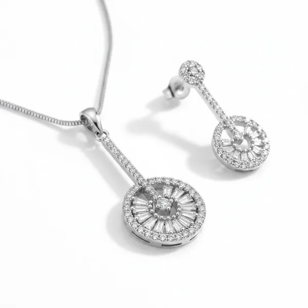 Silver_&_Clear_Crystal_Detail_Pendant_Necklace_And_Earrings_Set_For_Women