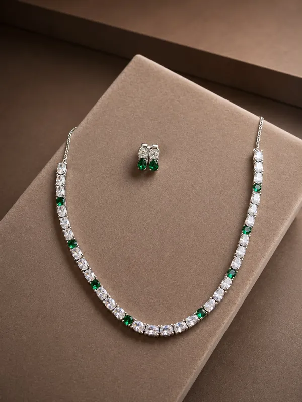 Silver_&_Green_92.5_Stone_Necklace_And_Earrings_Set_For_Women
