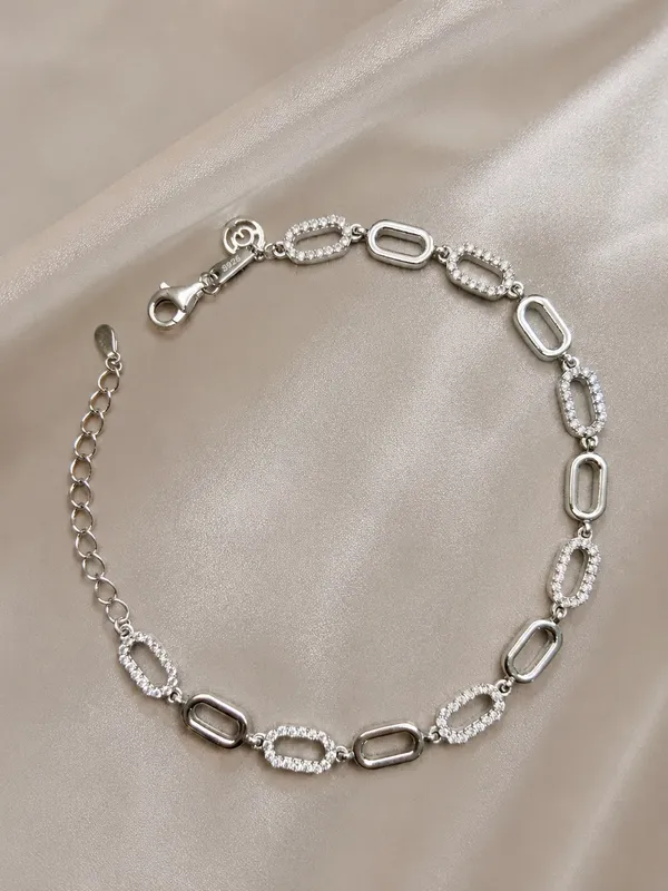 Silver_Crystal_Oval_Link_Chain_Bracelet_For_Women