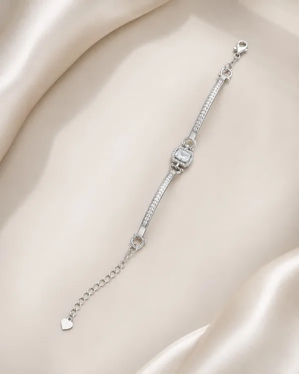 Silver_&_Clear_Stone_Embellished_Bracelet_For_Women