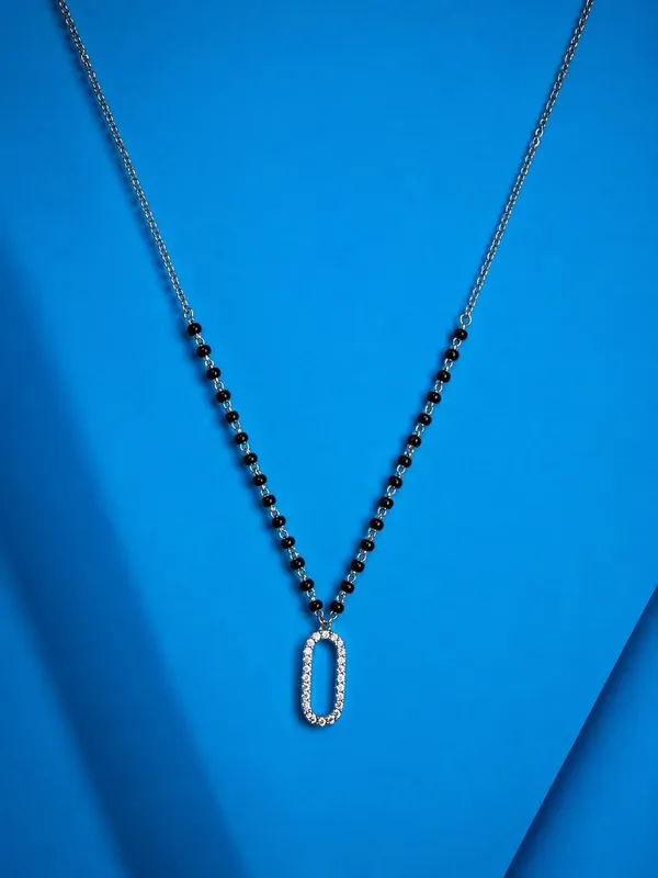 Silver_&_Black_92.5_Beaded_Chain_Oval_Pendant_Mangalsutra_For_Women