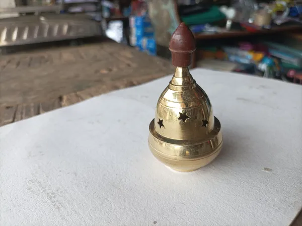 Brass_Star_Perforated_Camphor_Burner