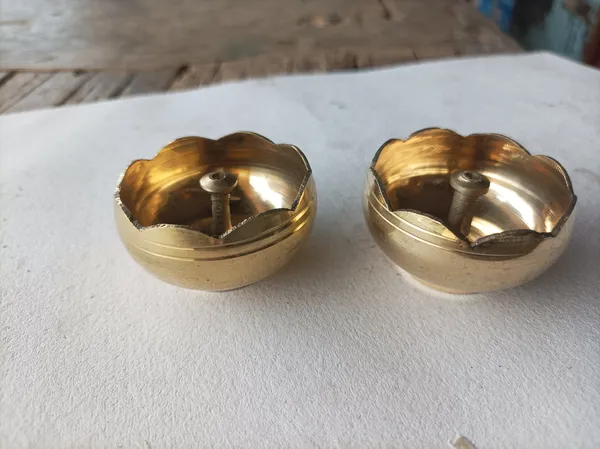 Brass_Scalloped_Decorative_Bowl_Pair_Diya