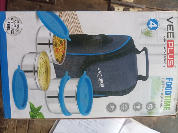 4_step_lunch_box_with_zip_bag