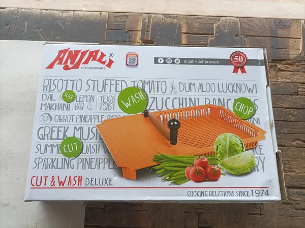 cut_and_wash_deluxe_chopping_board