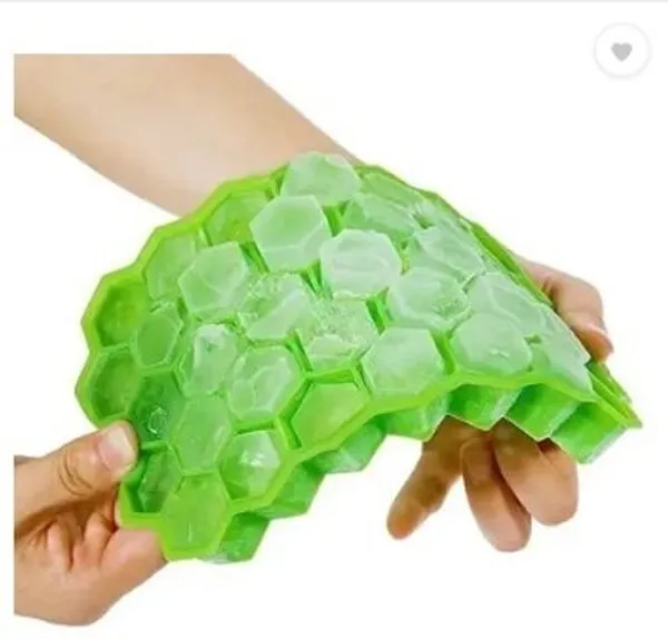 Zupaya_Green_Silicone_Ice_Cube_Tray_(Pack_Of1)