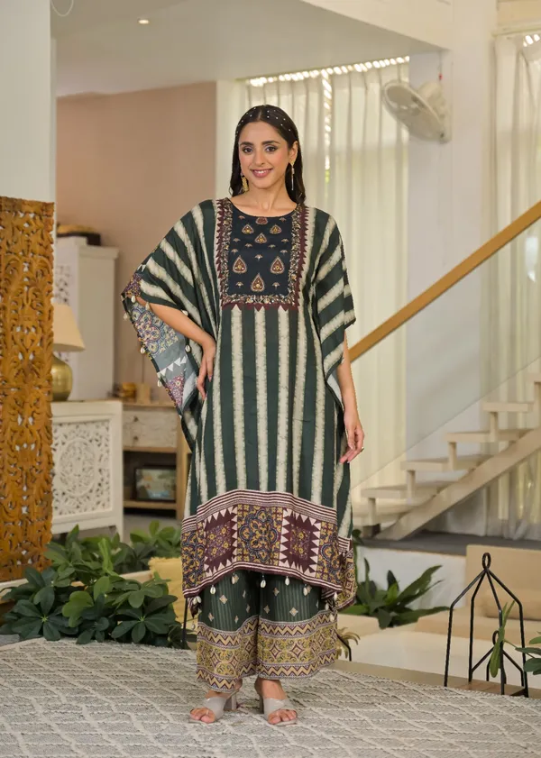 Green_And_White_Cotton_Silk_Kaftan_For_Women