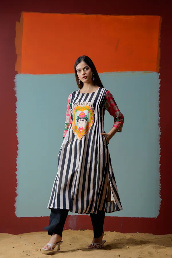 Black_White_Cotton_Striped_Flared_Kurta_For_Women