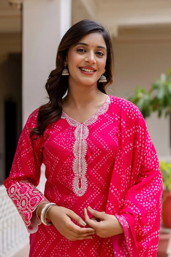 Pink_Muslin_Three_Piece_Suit_Set_For_Women