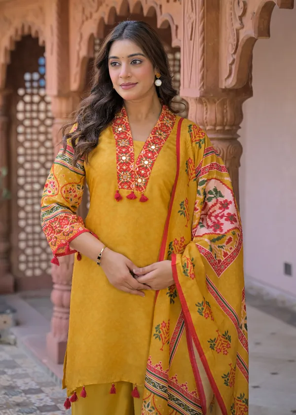Mustard_Yellow_Mul_Cotton_Three_Piece_Suit_Set_For_Women
