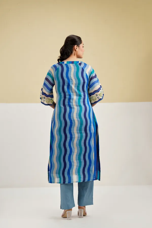 Blue_Cotton_A-Line_Wavy_Stripe_Printed_Kurta_For_Women