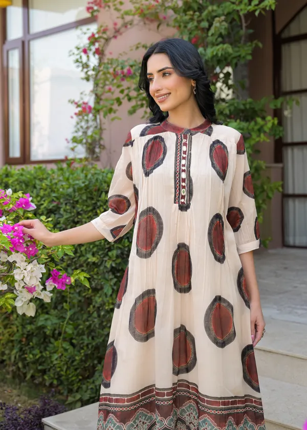 Cream_Cotton_Flared_Anarkali_Kurta_For_Women