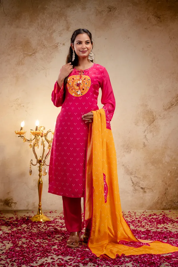 Pink_Cotton_Straight_Bandhani_Print_Kurta_Dupatta_Set_For_Women