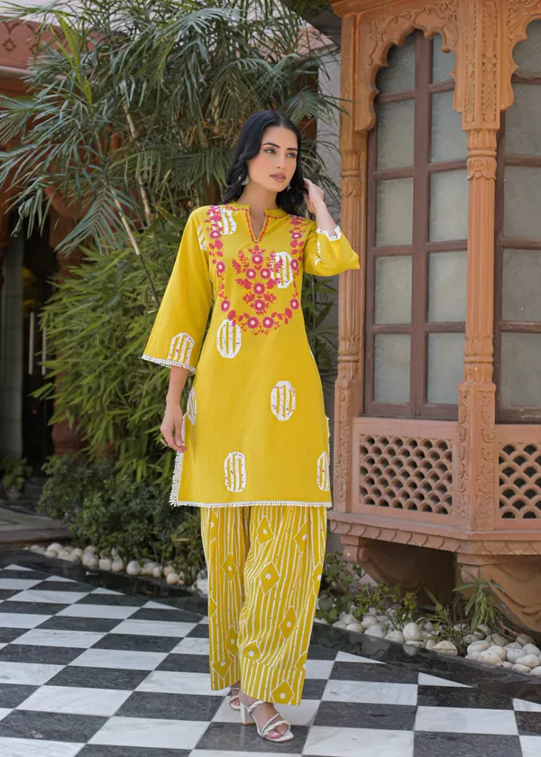 Yellow_Cotton_Straight_Embroidered_Kurta_Palazzo_Set_For_Women