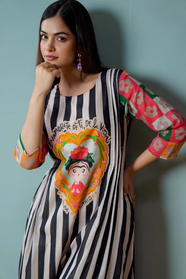 Black_White_Cotton_Striped_Flared_Kurta_For_Women
