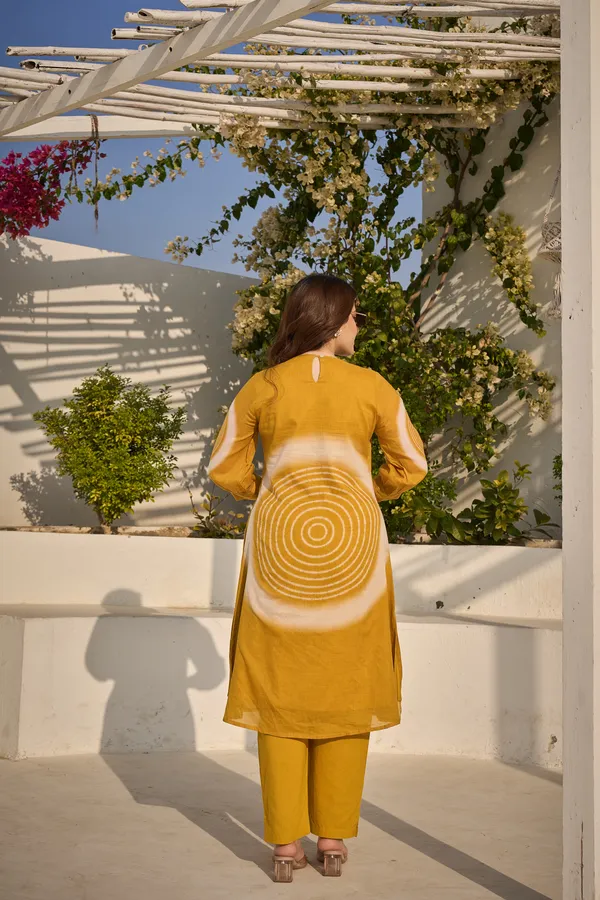 Mustard_Yellow_Cotton_Tie-Dye_Straight_Kurta_Pant_Set_For_Women