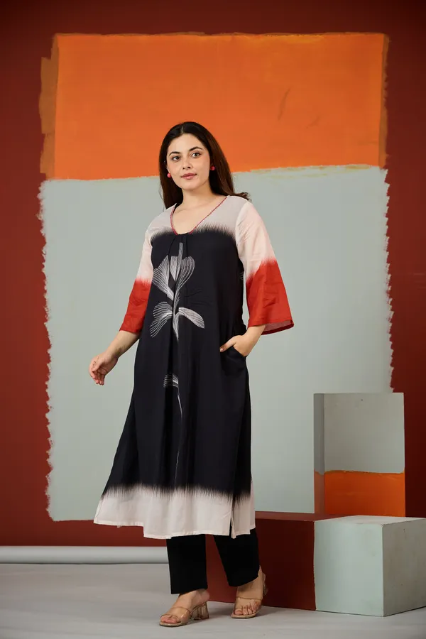 Black_Off-White_Cotton_Floral_Print_Flared_Kurta_For_Women