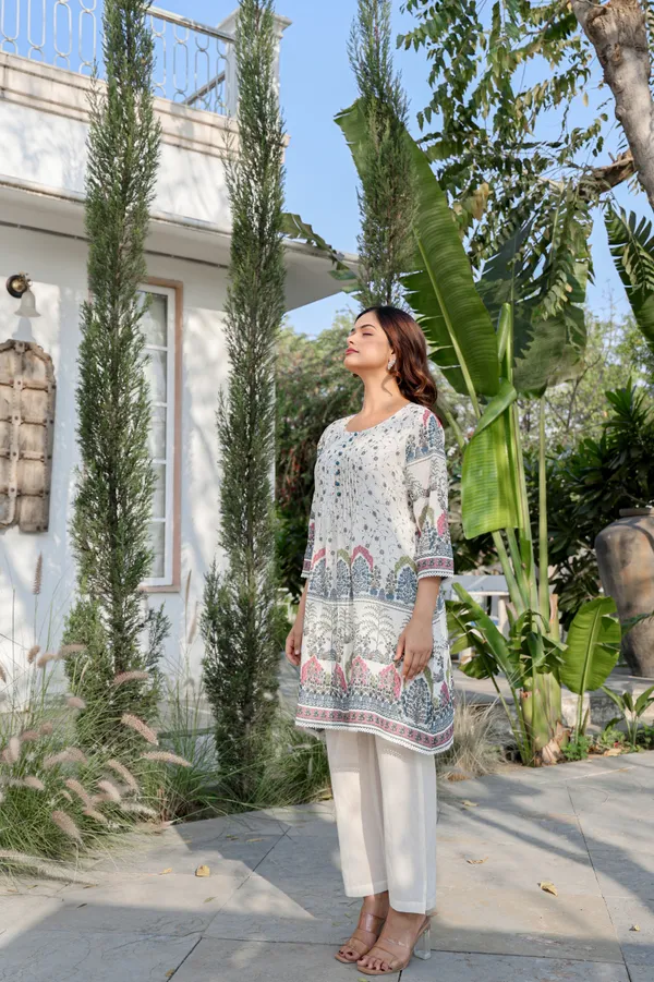 White_Cotton_Flared_Tiered_Floral_Print_Kurta_For_Women