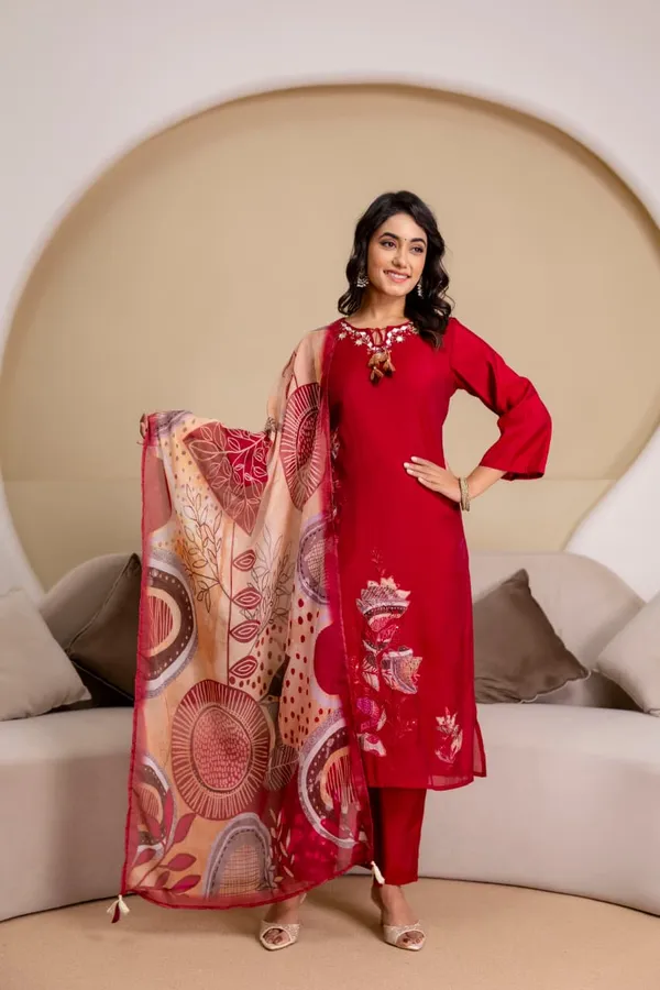Maroon_Mul_Chanderi_Three_Piece_Suit_Set_For_Women